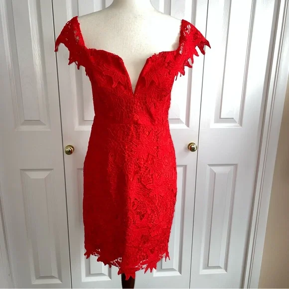 ASTR THE LABEL RED DRESS  SIZE M - Picture 1 of 14